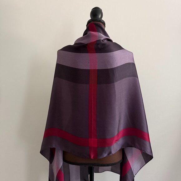 Display #1 Burberry Check Print Purple Satin Silk Scarf - Picture 4 of 16
